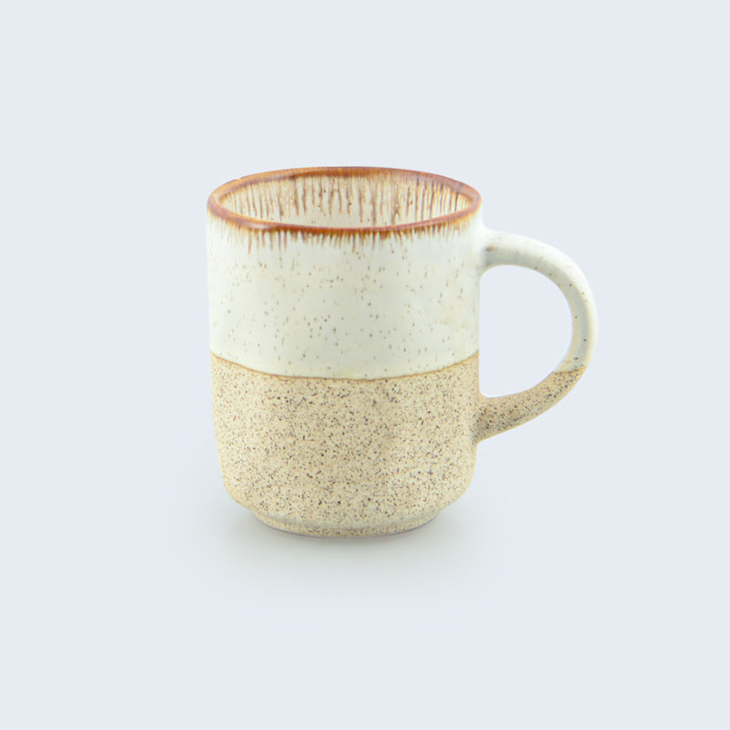 Tasse à expresso en grès